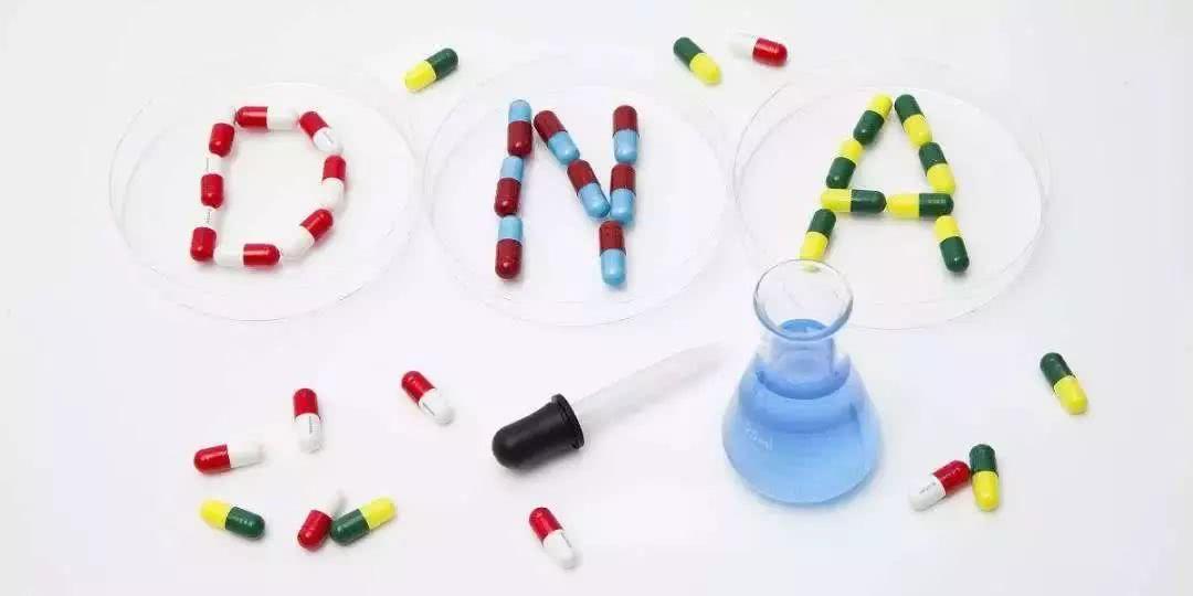 注意！这四个原因可能会诱发口腔溃疡！