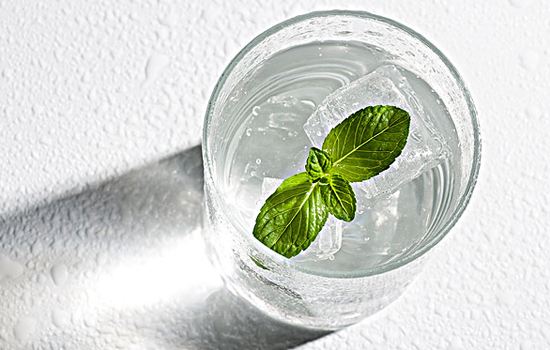 为什么我的牙白天不痛，夜晚痛？